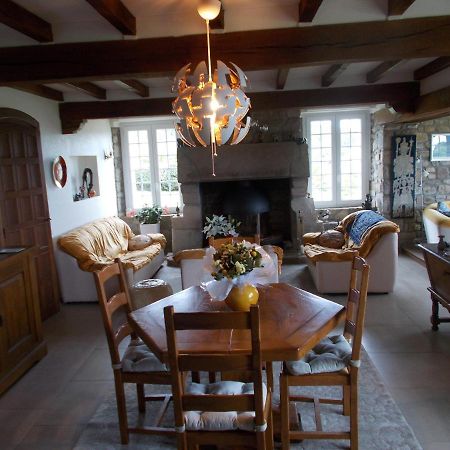 Bed and Breakfast Les Ajoncs à Plougrescant Extérieur photo
